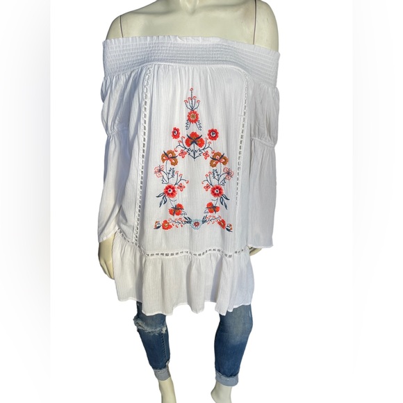 Altar’d State Blouse
 Size Small - Picture 2 of 6